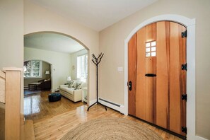 Interior - Riversbye: Historical: 3 ensuite bedrooms: Kayaks (Boyne City)