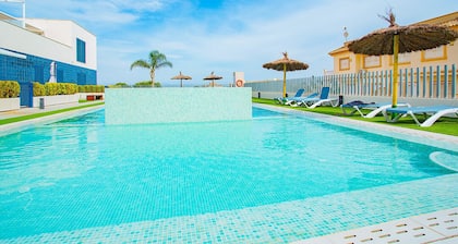 210 New Mar Pool - Alicante Holiday