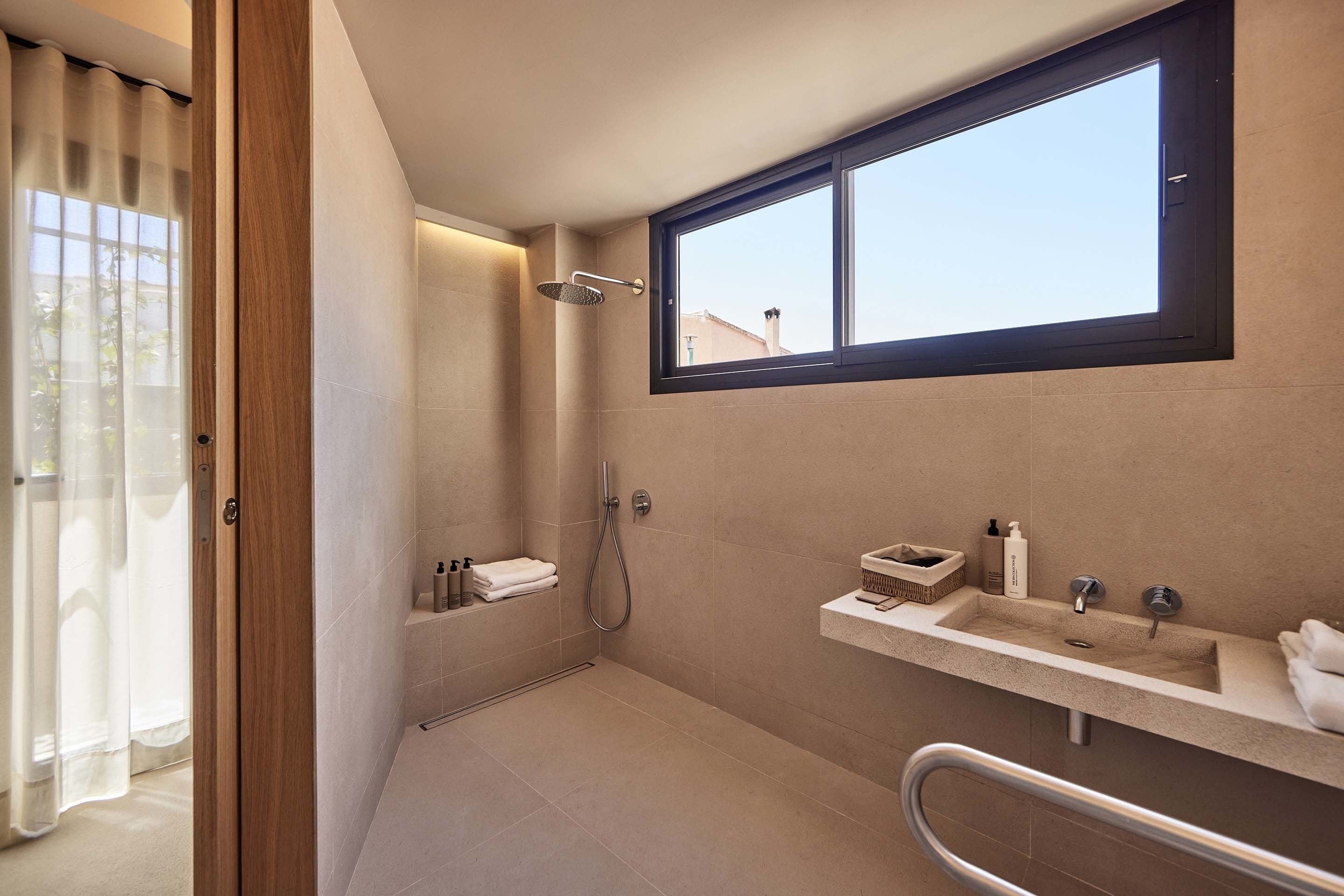 Foto - Joe S Gomila Boutique