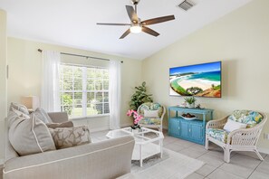 Smart TV, table tennis