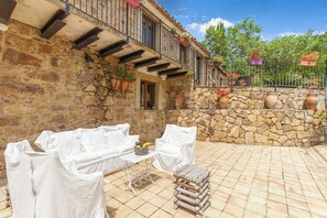 Terrace/patio - Villa Olmo With Private Pool (Castel di Lucio)