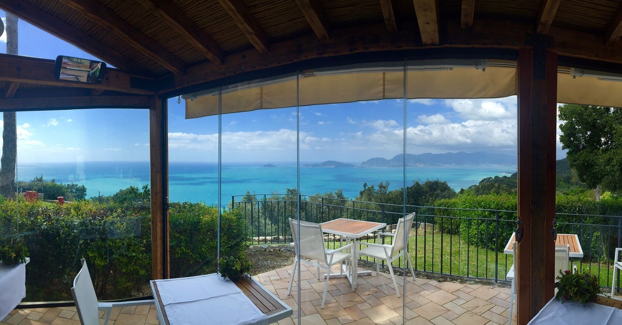 テラス / パティオ