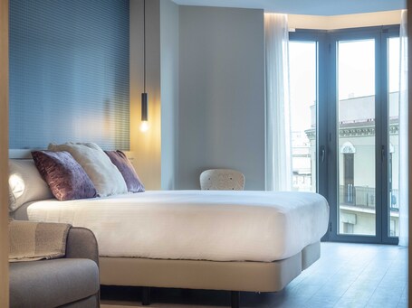 Arcelon Hotel - view 3