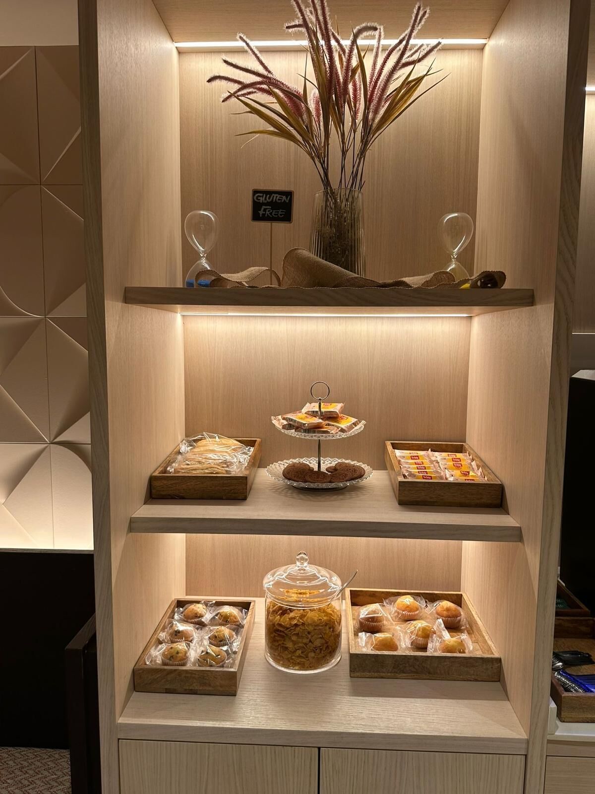 Daily buffet breakfast (EUR 15 per person)