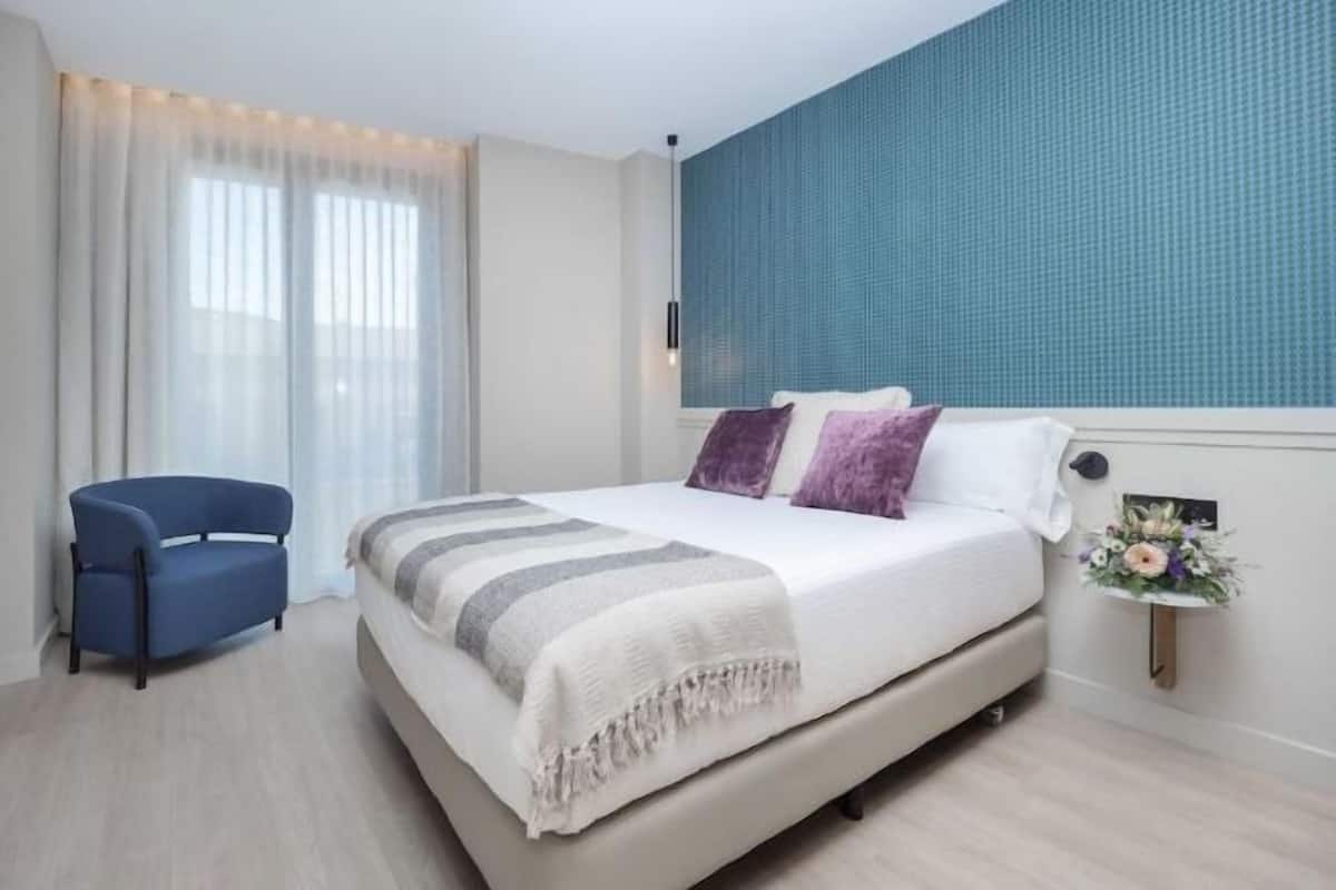 Untuvapeitot, memory foam -patjalliset sängyt, minibaari