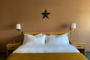 Habitación estándar, 1 cama de matrimonio grande, no fumadores | Ropa de cama de alta calidad y colchones viscoelásticos