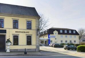 Exterior - Hotel Haus Kronenthal (Ratingen)