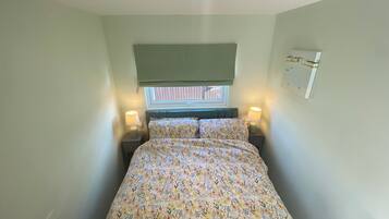 Casa de campo | 2 dormitorios, decoración individual, mobiliario individual