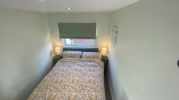 Casa de campo | 2 dormitorios, decoración individual, mobiliario individual