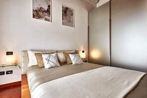 2 chambres, fer et planche à repasser, Wi-Fi gratuit, draps fournis