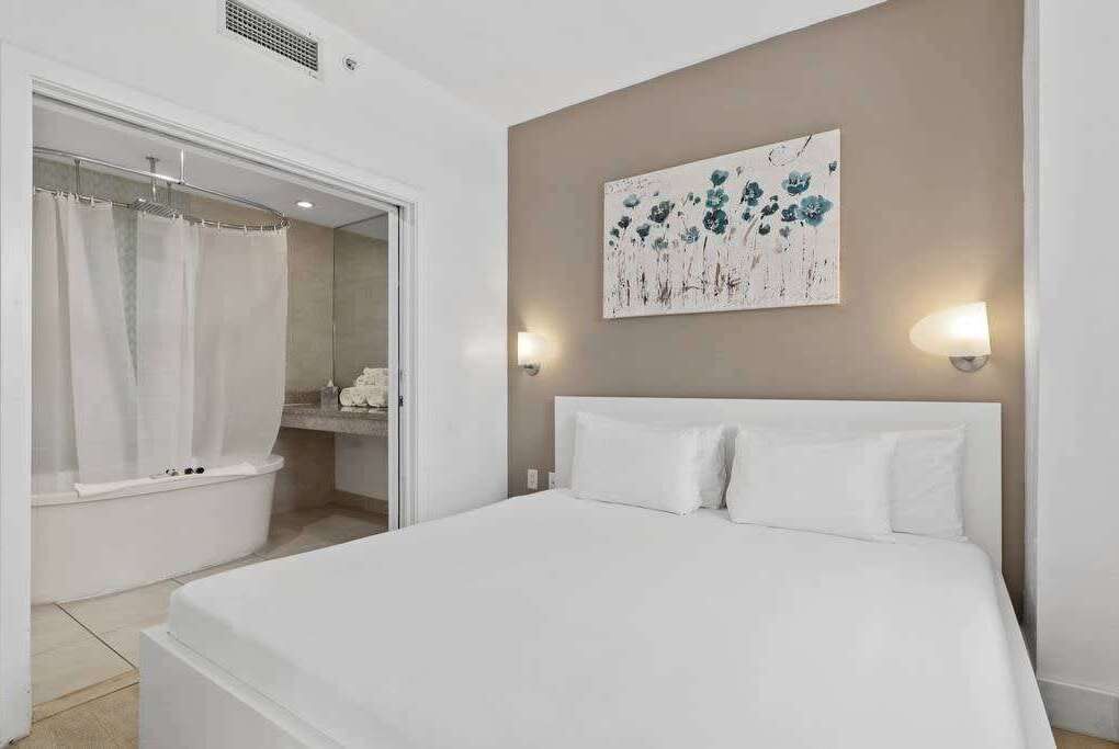 1 chambre, fer et planche à repasser, Wi-Fi gratuit, draps fournis