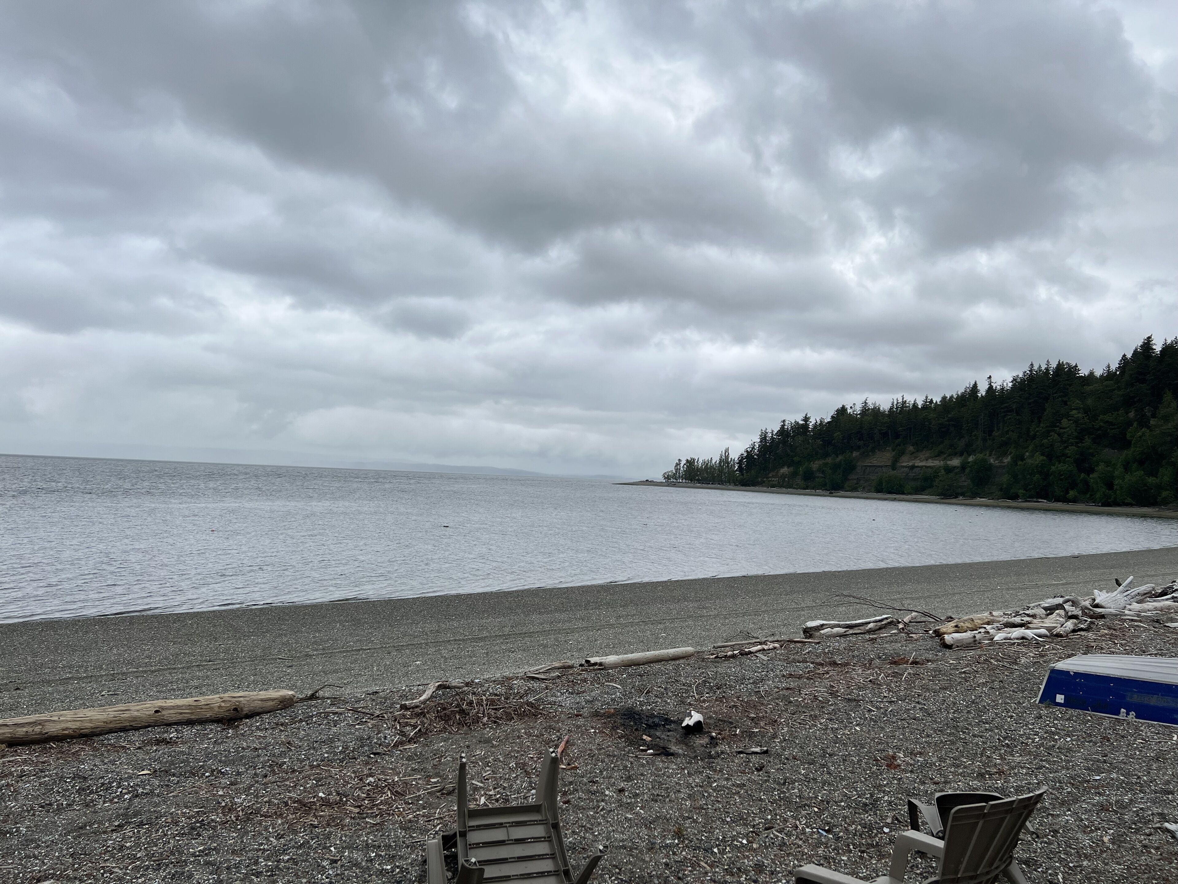 Plage, chaises longues, serviettes de plage