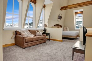 5 chambres, fer et planche à repasser, Wi-Fi gratuit, draps fournis