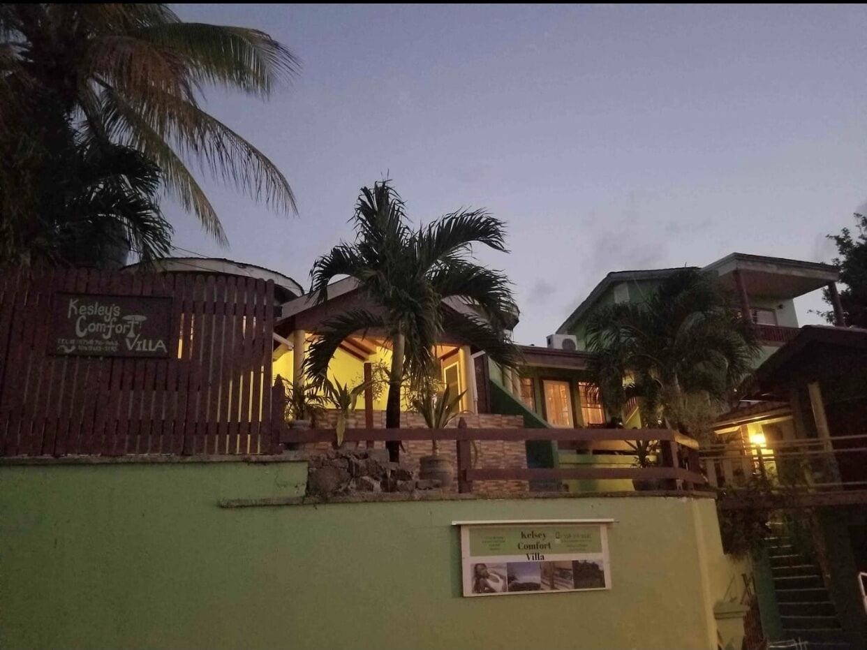 A home away from home - A 5 minute walk to the beach in Anse la Raye, Saint Lucia