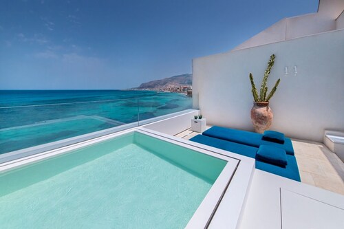 Designer townhouse on beachfront in Trapani old town