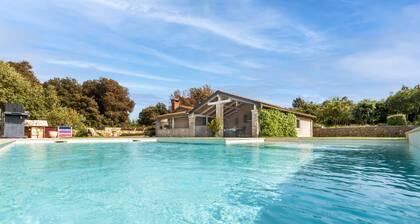 Villa Dioniz
