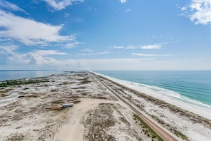 On the beach - P3-1908 -Gulf Front*Seashore Views (Pensacola Beach)