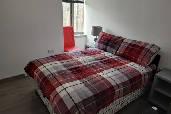 WiFi, bed sheets