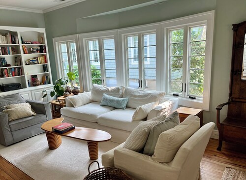 Light and airy cottage minutes to Naval Academy