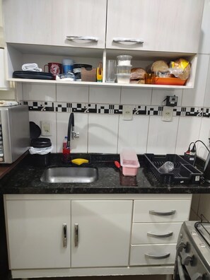 Fridge, microwave, oven, coffee/tea maker