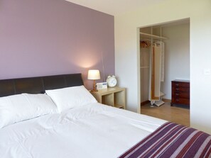 3 phòng ngủ, bộ trải giường 