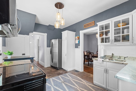 Fridge, microwave, oven, stovetop. Historic 1908 Frenchtown Home