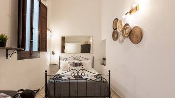 1 Schlafzimmer, BĂŒgeleisen/BĂŒgelbrett, kostenloses WLAN, BettwĂ€sche