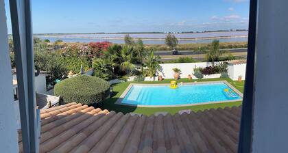 Jolie Villa Avec Piscine Proche de la mer
