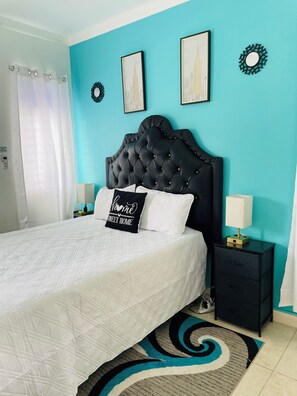 2 bedrooms, in-room safe, desk, iron/ironing board