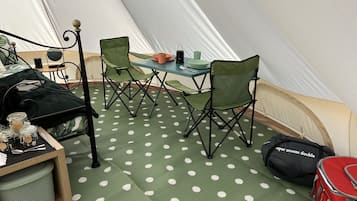 Cabin | 1 phòng ngủ, bộ trải giường