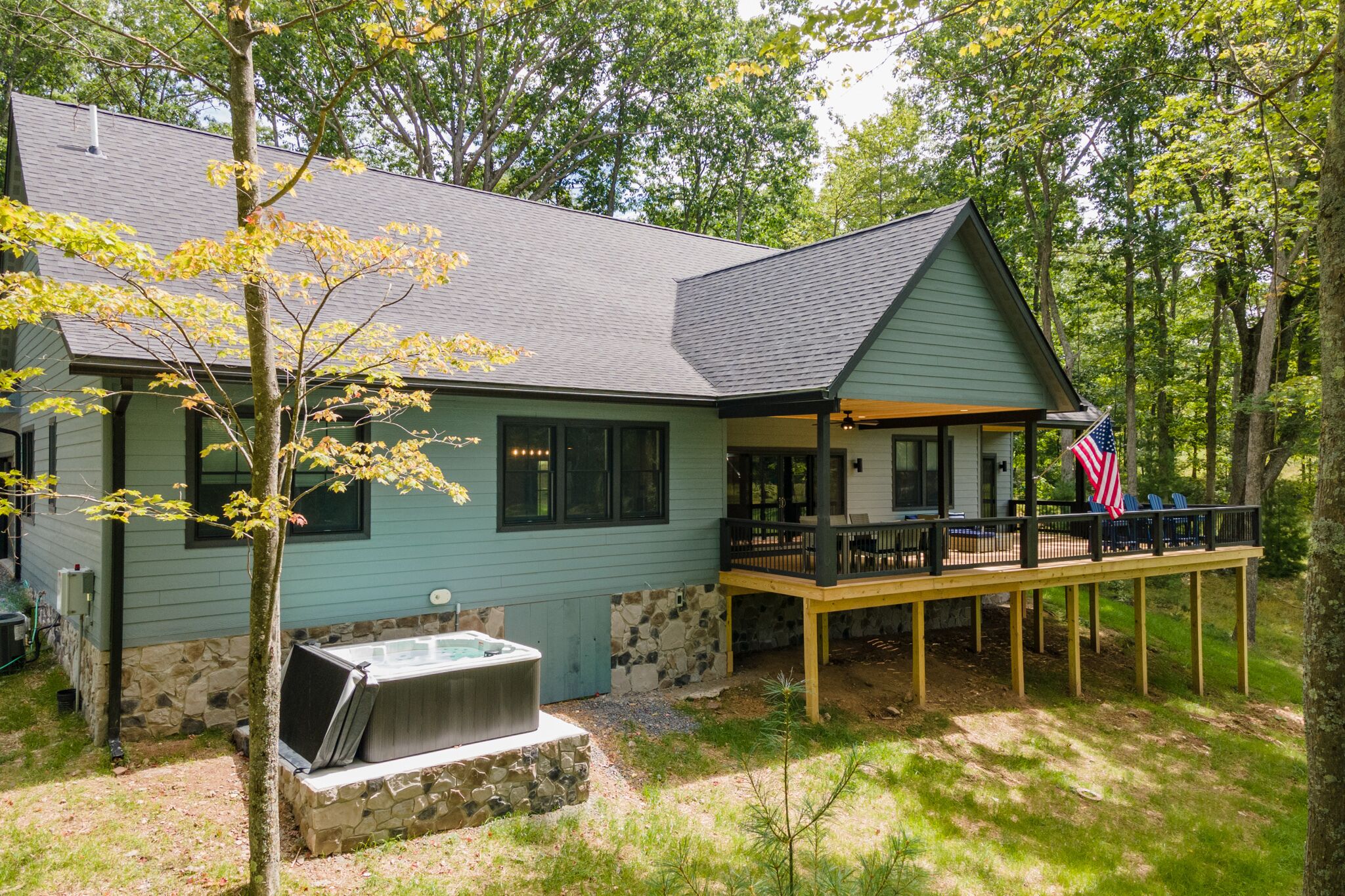 New! Snowman: Golf Area, Hot Tub, Fireplace, A/C!