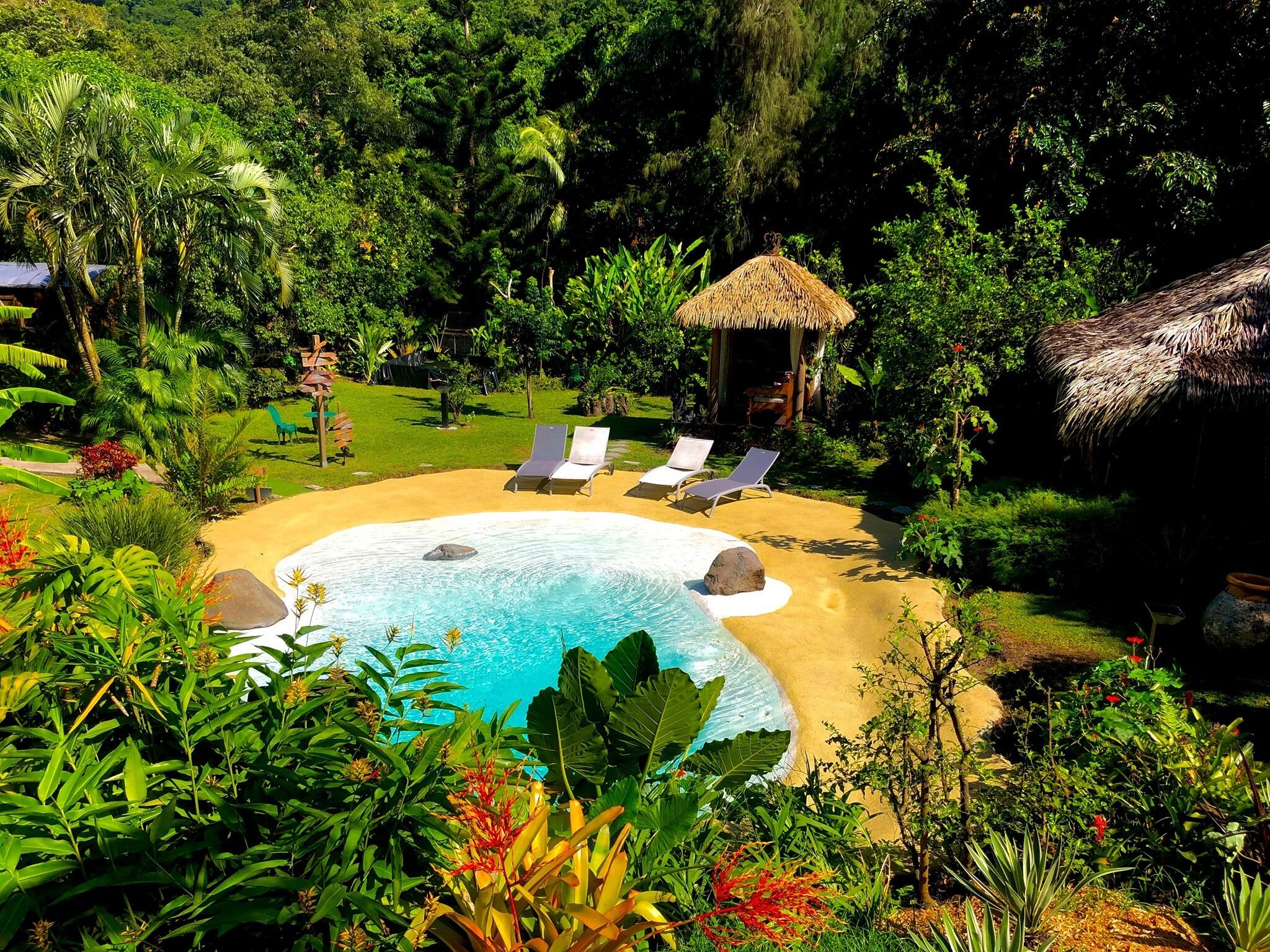 Alberca al aire libre 