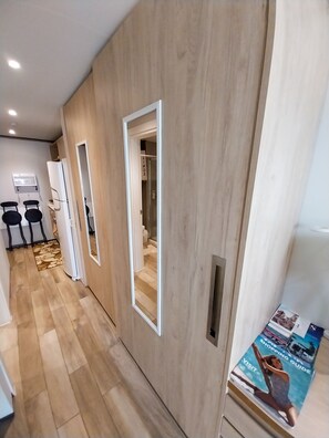 Interior - Prestige Studio - Pool & Gym (Maho)