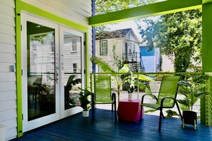 Terrace/patio - Kings Corner- Entire Historic Charleston House Off King Street (Charleston)