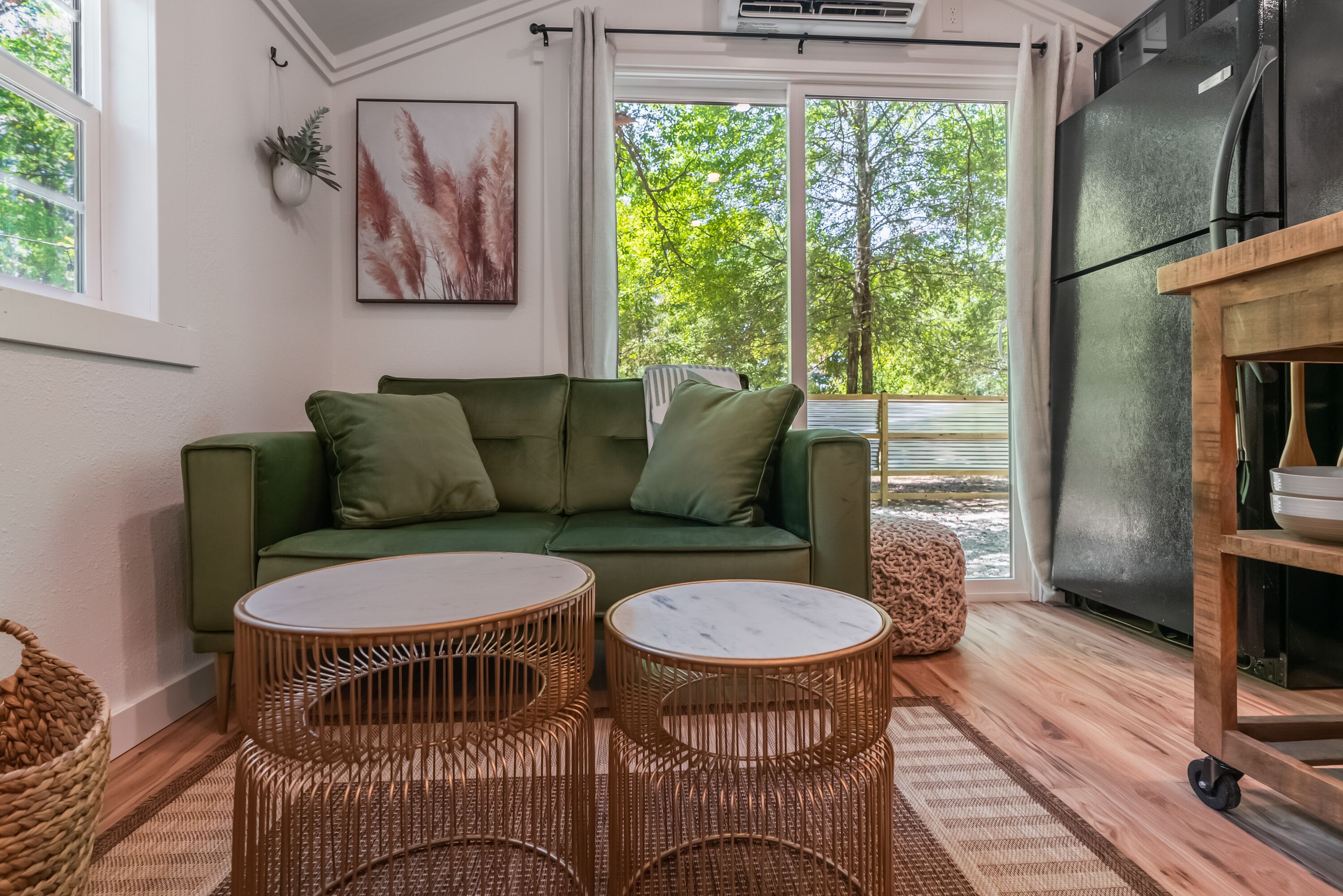 Téléviseur connecté, foyer, livres