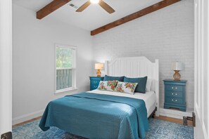 2 bedrooms, desk, iron/ironing board, travel cot