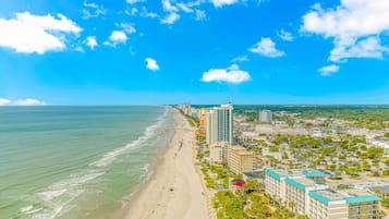Beach nearby, sun-loungers, beach towels