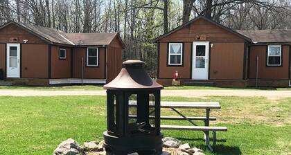 Bear Den Cabin - 3 blocks from the iconic Federal Dam and Leech Lake!
