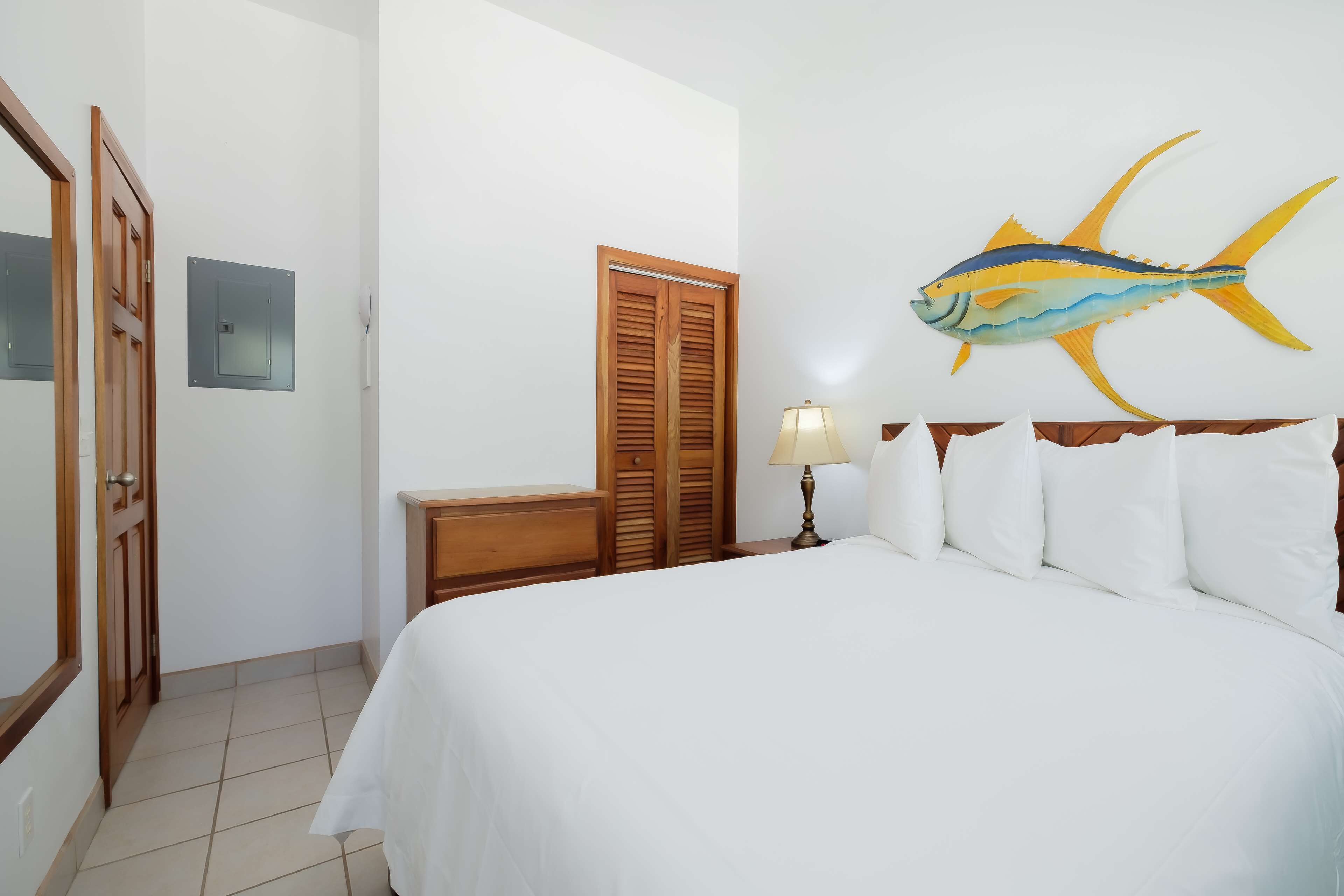 Habitació estàndard, 1 llit de matrimoni, no fumadors, cuina bàsica | Escriptori i espai de treball apte per a portàtils 