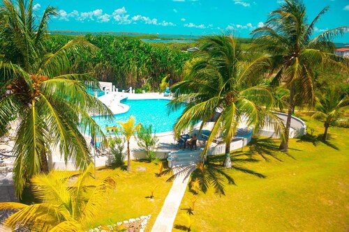 Best Western Grand Baymen Gardens