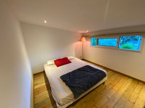 5 Schlafzimmer, Bügeleisen/Bügelbrett, WLAN, Bettwäsche