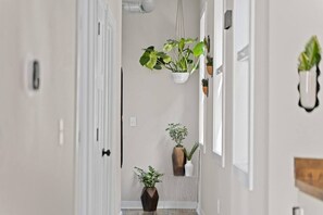 Interior - The Bentley - Frida's Reign, Heart of Walkers Point w/Garage,Yard (Milwaukee)