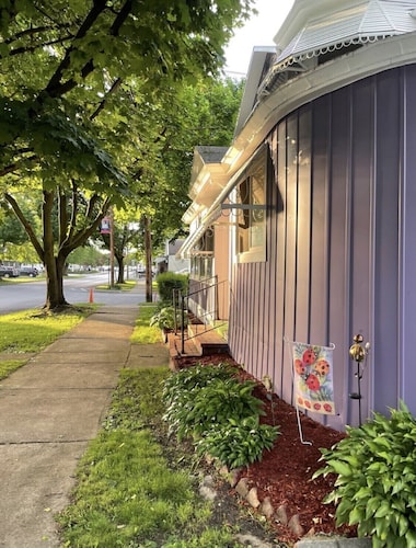 Decatur Dreamer LOCATION! Stunning property one block from Seneca Lake harbor!