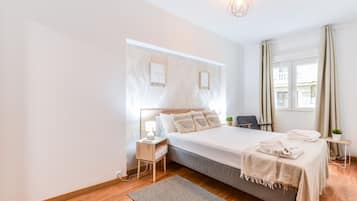 Bügeleisen/Bügelbrett, kostenloses WLAN, Bettwäsche