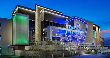 La Casa Verde, Pool, Cardinal Stadium, casino, Desert Diamond Arena and more.