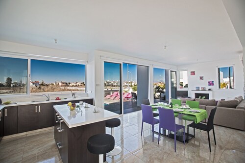 Protaras Pearl Villa PE16 -  a villa that sleeps 6 guests  in 3 bedrooms