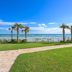 Condo (Aruba Unit 102) Accommodates up to 8 Occupants Only | Exterior