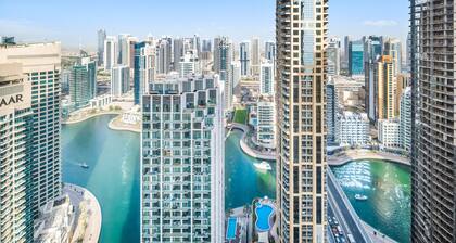 Stunning 2-bed condo 5 mins from beach | Palm View!