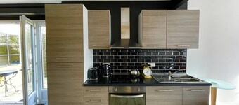 Charming little house ideally located with WIFI