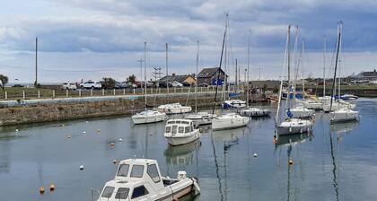 Beachside Avenue Holiday Home No 15